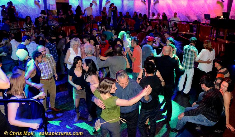 Salsa im Pantheon, Bonn (9.11.2013)