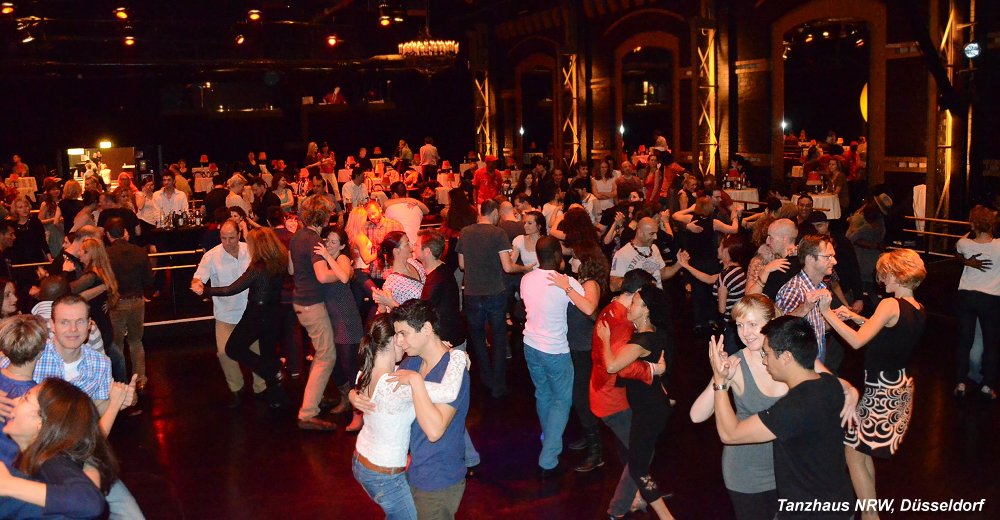 Salsa im Capitol (neben Tanzhaus NRW), Düsseldorf