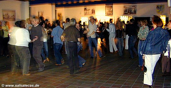 Salsa: Tanzbrunnen Frechen bei Köln